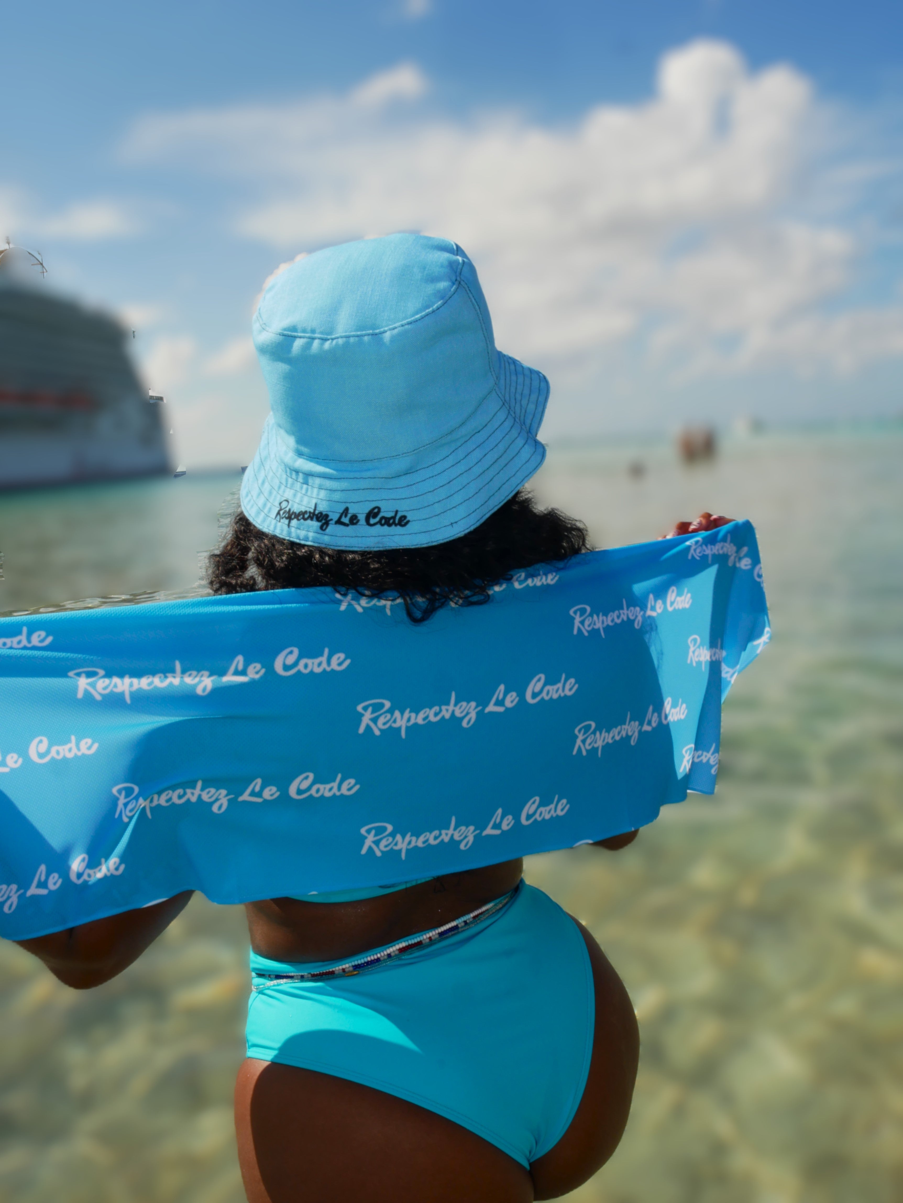 RLC Signature Cooling Sports Towel - Respectez Le Code