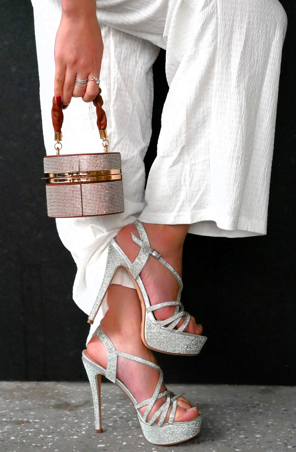 Petite Cosmopolitan Rhinestone Clutch - Respectez Le Code