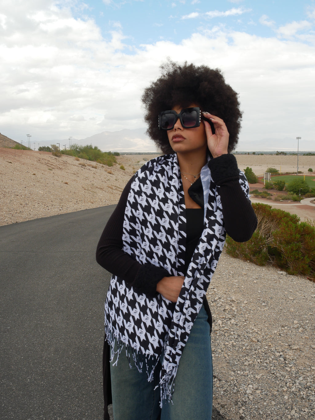 RLC Houndstooth Print Warm Fringed Scarf - Respectez Le Code