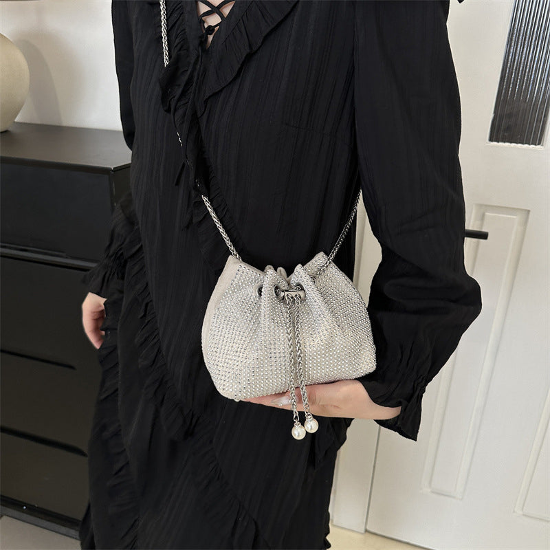 Elegant Night Out Rhinestone Clutch - Respectez Le Code